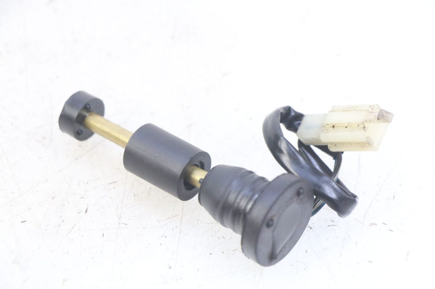 photo de OIL RESERVOIR DIPSTICK KEEWAY F-ACT FACT 50 (2006 - 2011) - Component detail