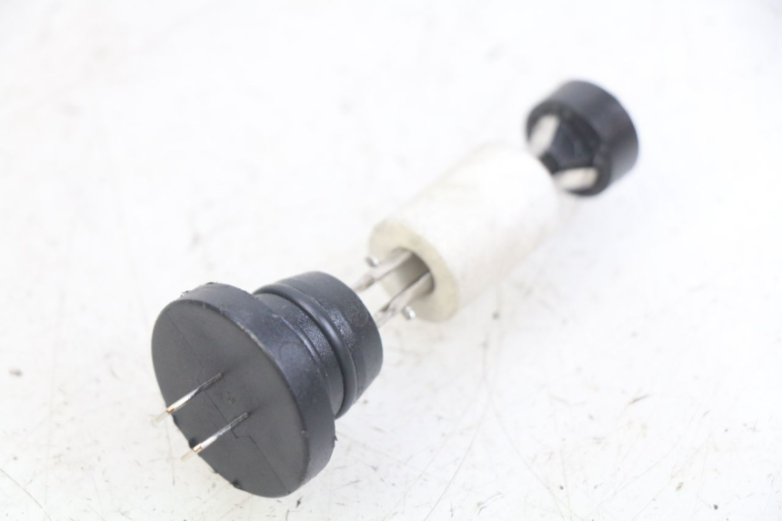 photo de OIL TANK DIPSTICK HONDA FES PANTHEON 2T 125 (1998 - 2002) - Main view