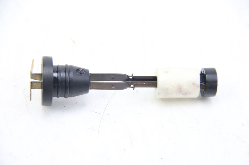 photo de OIL RESERVOIR DIPSTICK PEUGEOT FOX 50 (1995 - 2003) - Main view