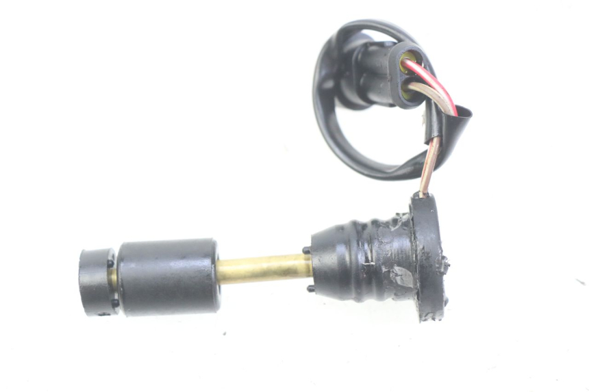 photo de OIL RESERVOIR DIPSTICK RIDE KALLIO 50 (2010 - 2019) - Technical close-up