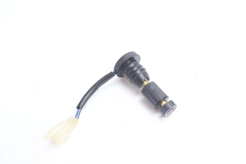 photo de OIL TANK DIPSTICK PEUGEOT KISBEE 2T 50 (2010 - 2017) - Component detail