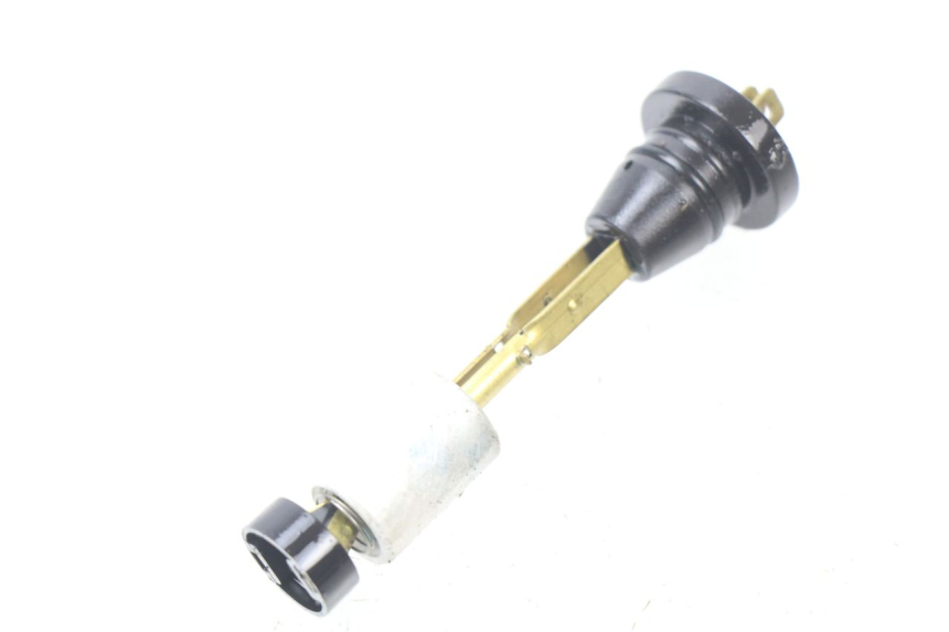 photo de OIL RESERVOIR DIPSTICK MBK OVETTO 2T 50 (2007 - 2017) - Zoom on usage condition