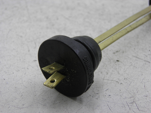 photo de OIL TANK LEVEL PEUGEOT CITYSTAR 50 (2014 - 2015) - Zoom on usage condition