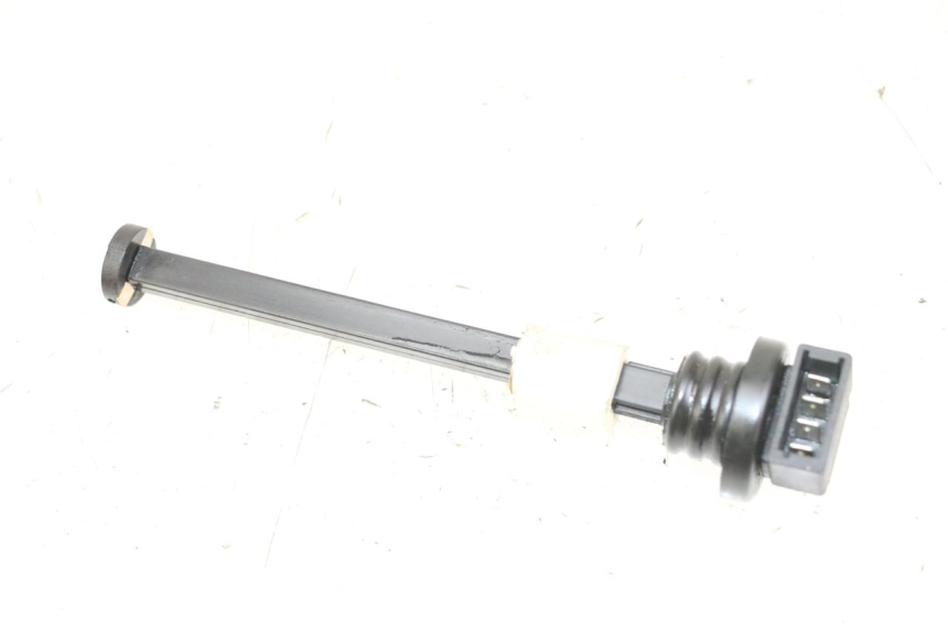 photo de OIL RESERVOIR DIPSTICK PIAGGIO VESPA S 2T 50 (2007 - 2014) - Main view