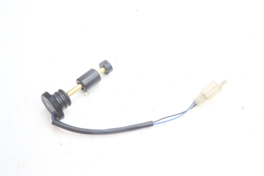 photo de OIL TANK DIPSTICK TNT MOTOR ROMA 10' 2T 50 (2011 - 2018) - Zoom on usage condition