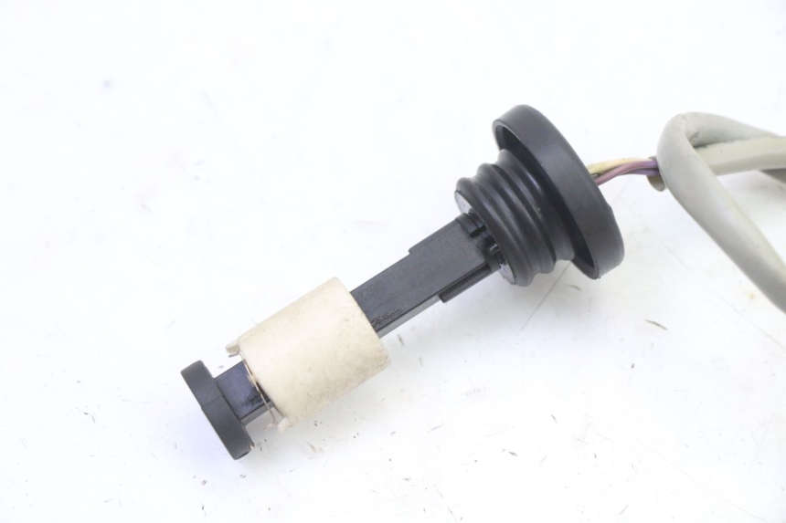 photo de OIL LEVEL GAUGE GILERA RUNNER SL 50 (2006 - 2009) - Zoom on usage condition