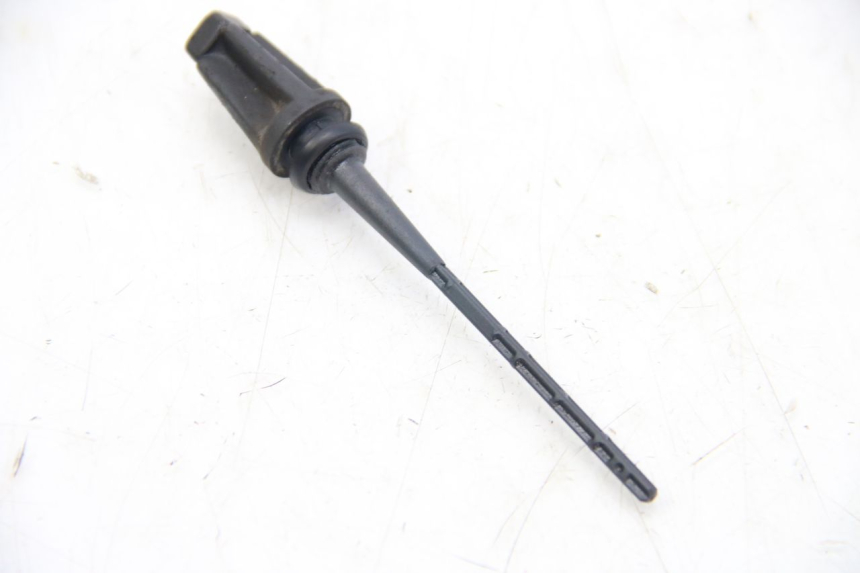 photo de OIL RESERVOIR DIPSTICK APRILIA SCARABEO 4T 50 (2009 - 2017) - Component detail