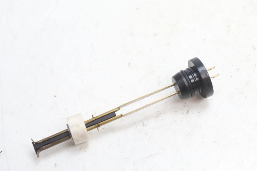 photo de OIL RESERVOIR DIPSTICK PEUGEOT SPEEDFIGHT LC 50 (1996 - 2002) - Main view