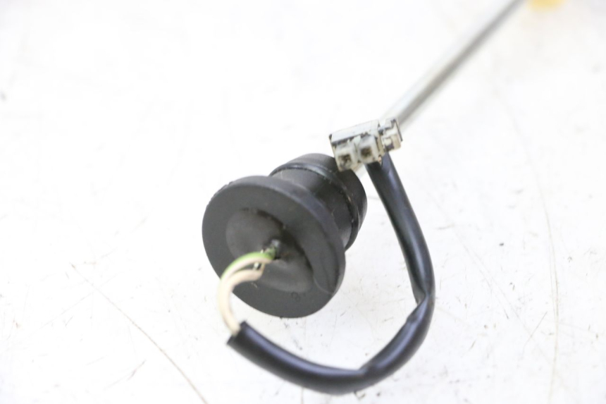 photo de OIL TANK DIPSTICK APRILIA SR R 2T LC 50 (2018 - 2021) - Alternative perspective