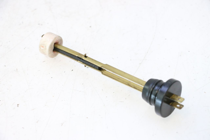 photo de OIL RESERVOIR DIPSTICK PEUGEOT TREKKER 50 (1995 - 2004) - Main view