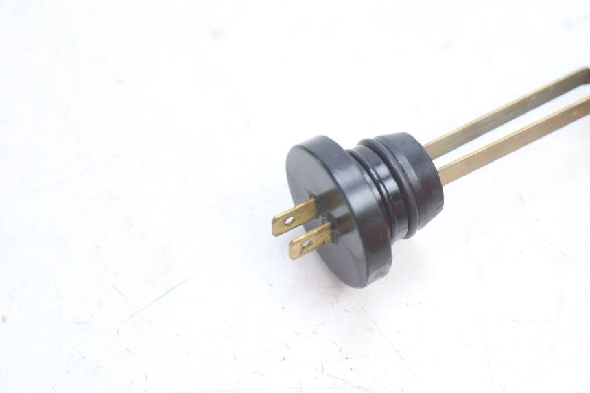 photo de OIL RESERVOIR DIPSTICK PEUGEOT TREKKER 50 (1995 - 2004) - Component detail