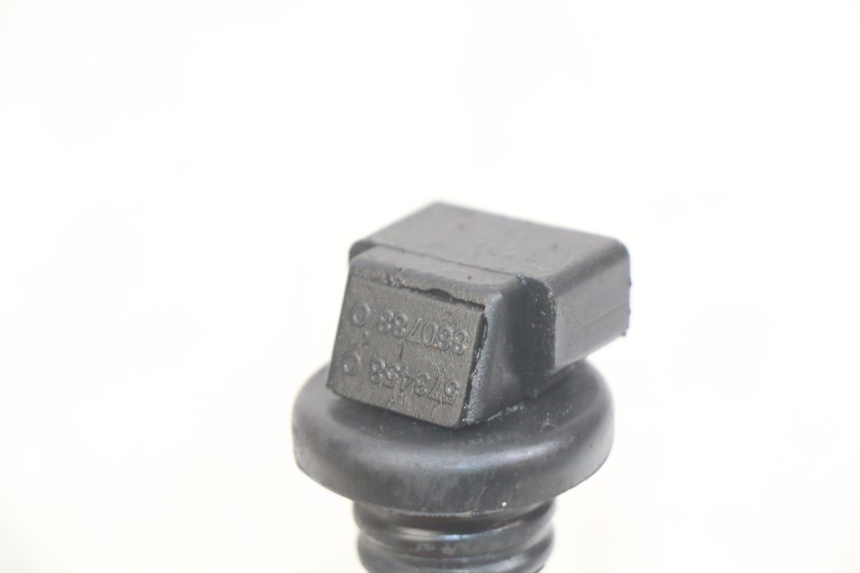 photo de OIL RESERVOIR DIPSTICK PIAGGIO ZIP 2T 50 (2009 - 2019) - Component detail