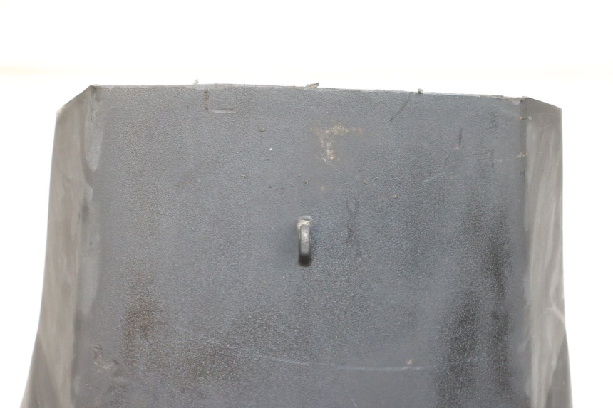 photo de REAR MIDDLE PANEL KYMCO AGILITY PREMIUM 50 (2007 - 2010) - Zoom on usage condition