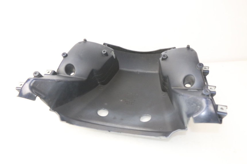 photo de REAR MIDDLE PANEL APRILIA ATLANTIC 125 (2003 - 2009) - Component detail