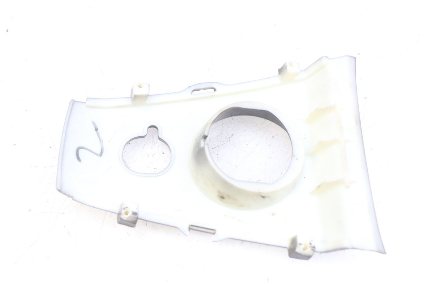 photo de REAR FAIRING JUNCTION BAOTIAN BT 49 QT-9 50 (2006 - 2010) - Component detail