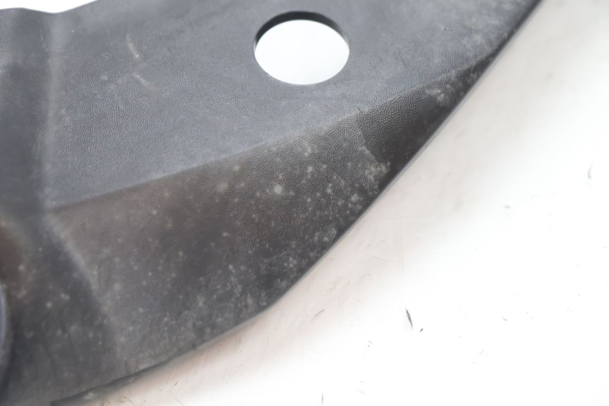 photo de REAR MIDDLE PANEL BMW C SPORT 650 (2015 - 2021) - Technical close-up