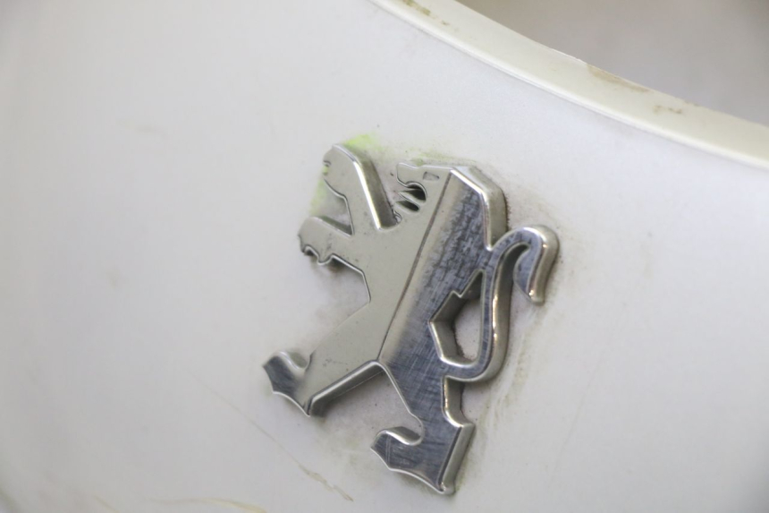 photo de REAR FAIRING JUNCTION PEUGEOT ELYSTAR 50 (2002 - 2014) - Alternative perspective