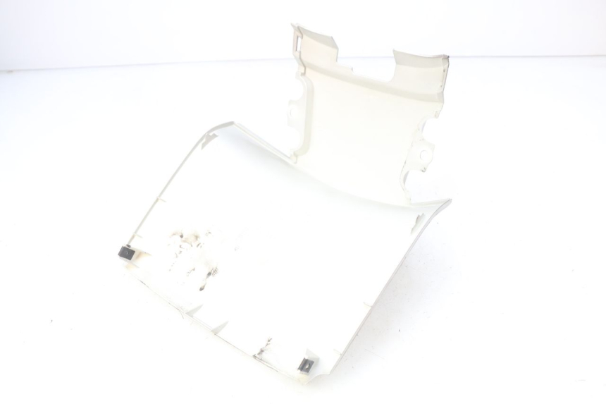 photo de REAR FAIRING JUNCTION HONDA FES PANTHEON 2T 125 (1998 - 2002) - Zoom on usage condition