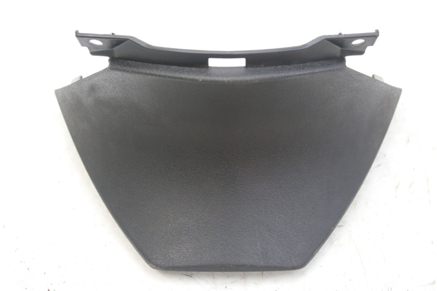 photo de REAR FAIRING JUNCTION PIAGGIO FLY 4T 50 (2013 - 2017) - Zoom on usage condition