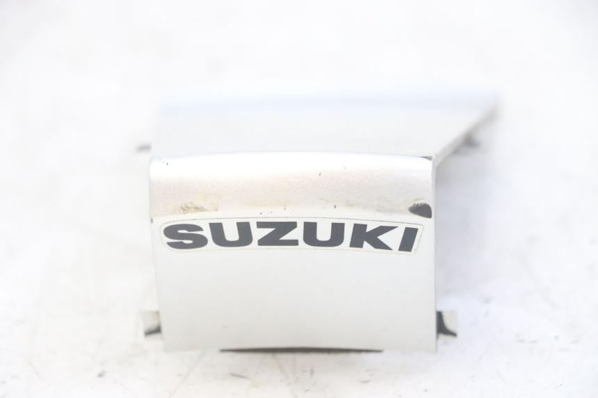 photo de REAR MIDDLE PANEL SUZUKI GS GSE 500 (2001 - 2003) - Product overview