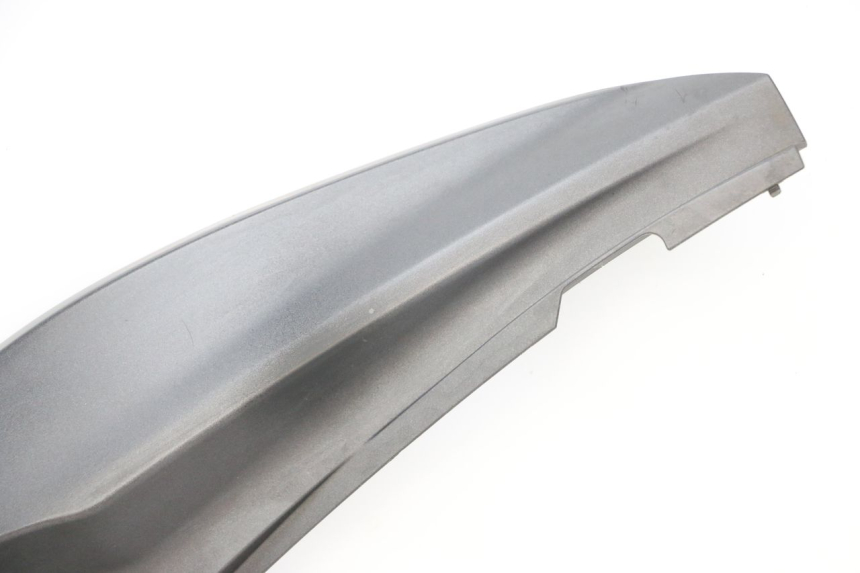 photo de REAR MIDDLE PANEL HONDA PCX (JF57/JF64) 125 (2014 - 2018) - Focus on structure