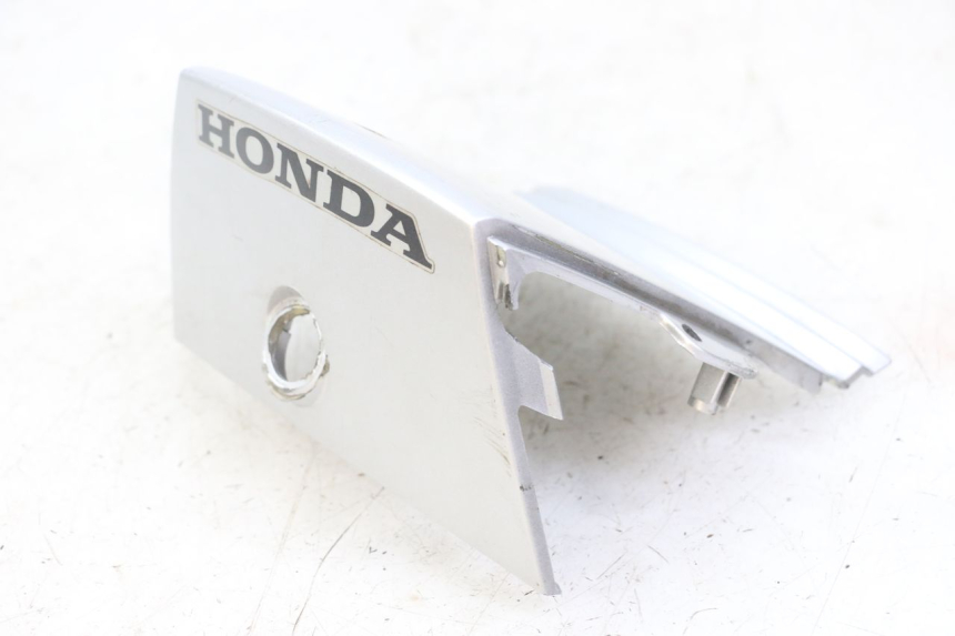 photo de REAR FAIRING JUNCTION HONDA SCV LEAD 100 (2003 - 2007) - Main view