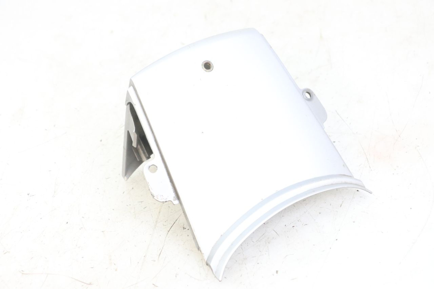 photo de REAR FAIRING JUNCTION HONDA SCV LEAD 100 (2003 - 2007) - Surface and material condition