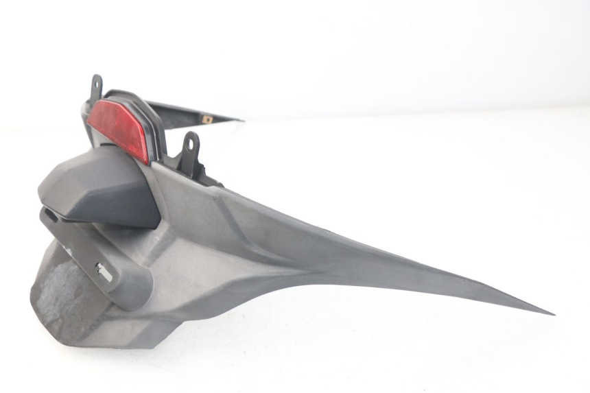 photo de LOWER REAR FAIRING JUNCTION KYMCO DINK STREET 125 (2009 - 2014) - Zoom on usage condition