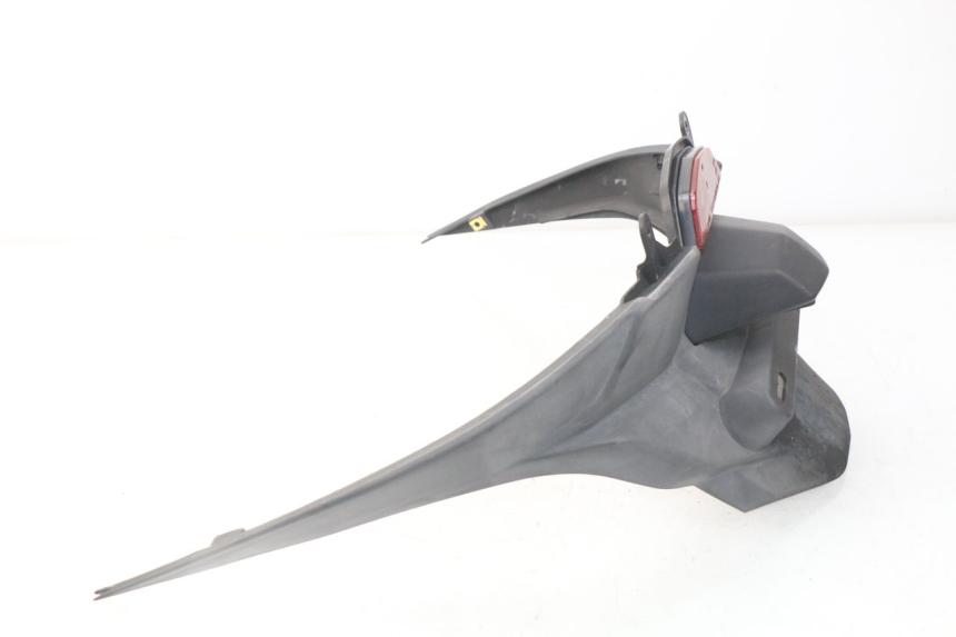 photo de LOWER REAR FAIRING JUNCTION KYMCO DINK STREET 125 (2009 - 2014) - Technical close-up