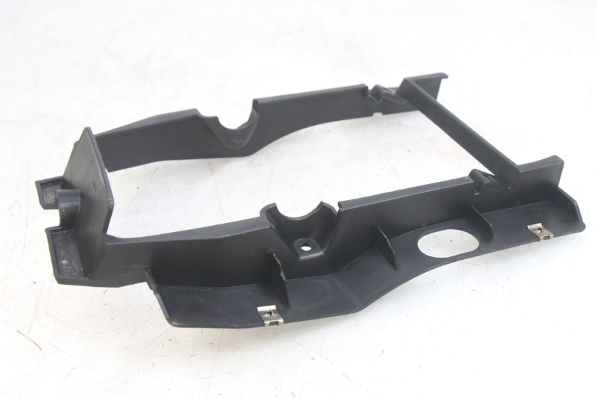 photo de LOWER REAR FAIRING JUNCTION GILERA DNA 50 (2000 - 2007) - Zoom on usage condition