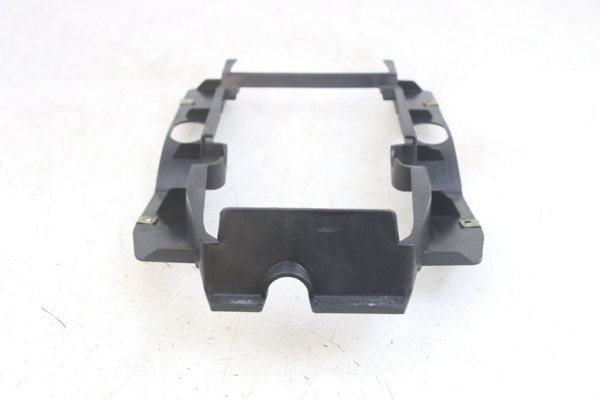 photo de LOWER REAR FAIRING JUNCTION GILERA DNA 50 (2000 - 2007) - Alternative perspective