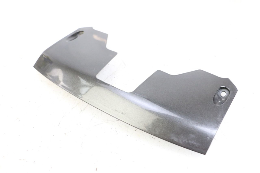 photo de REAR LOWER MIDDLE PANEL HONDA FJS SILVER WING SILVERWING 400 (2005 - 2008) - Alternative perspective
