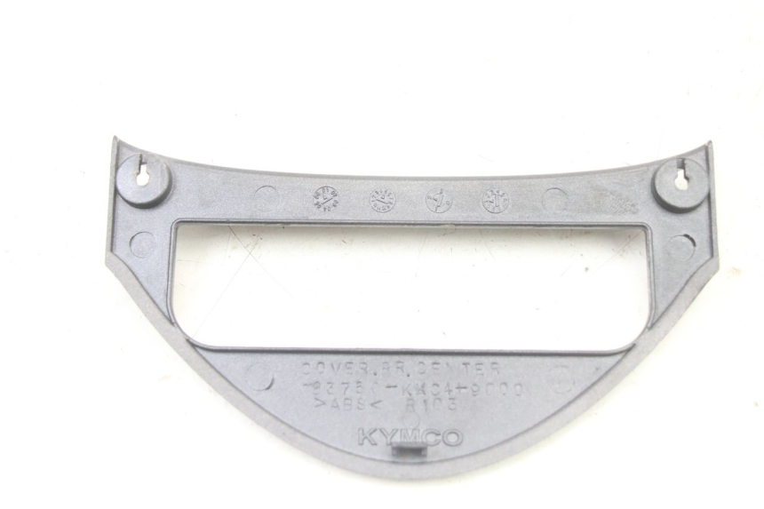 photo de REAR LOWER MIDDLE PANEL KYMCO GRAND DINK 125 (2008 - 2014) - Zoom on usage condition