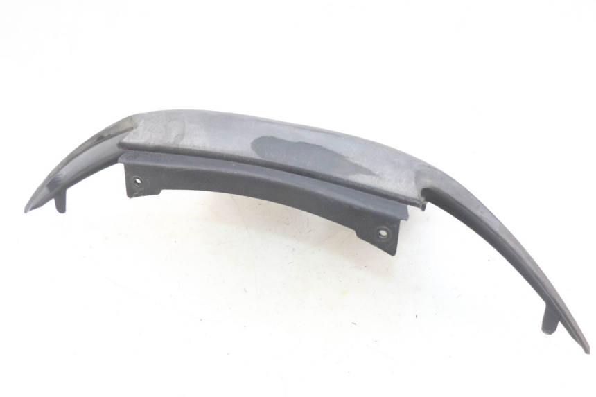 photo de LOWER REAR FAIRING JUNCTION PIAGGIO MP3 LT 400 (2007 - 2012) - Zoom on usage condition
