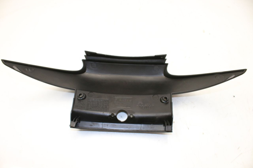 photo de LOWER REAR FAIRING JUNCTION PIAGGIO MP3 LT 300 (2010 - 2016) - Technical close-up