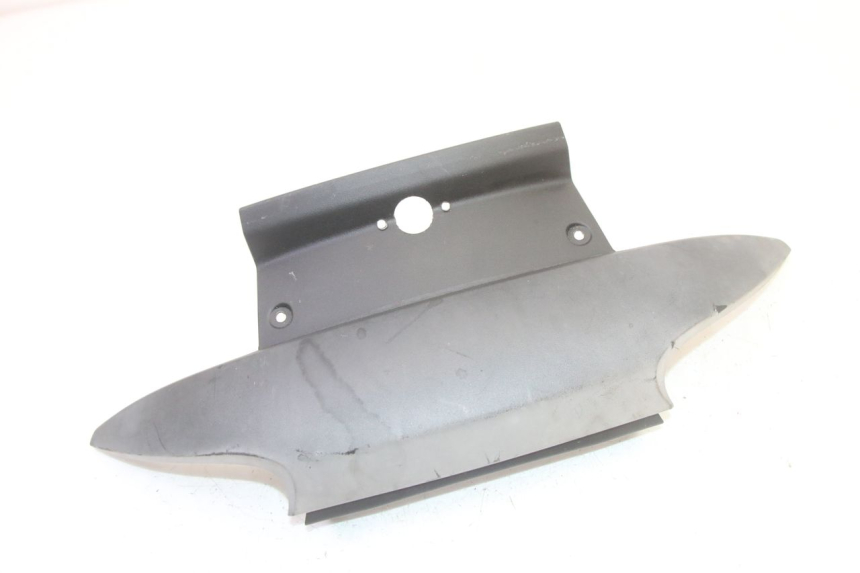 photo de REAR LOWER MIDDLE PANEL PIAGGIO MP3 RL 250 (2006 - 2010) - Zoom on usage condition
