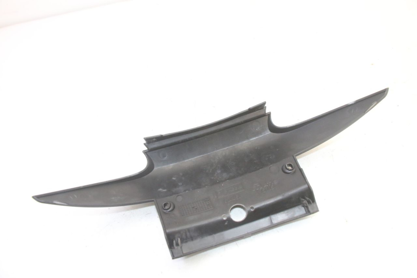 photo de REAR LOWER MIDDLE PANEL PIAGGIO MP3 RL 250 (2006 - 2010) - Alternative perspective