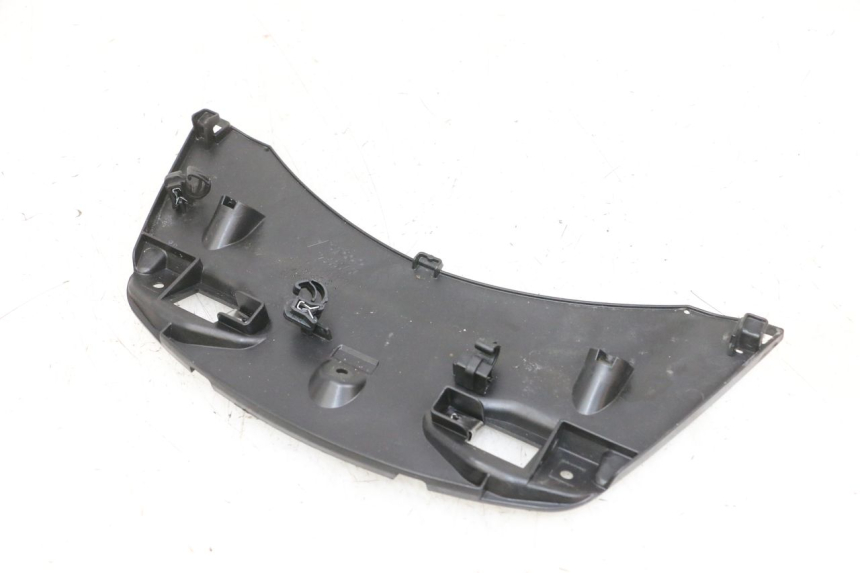 photo de REAR LOWER MIDDLE PANEL PIAGGIO MP3 500 (2016 - 2018) - Product overview