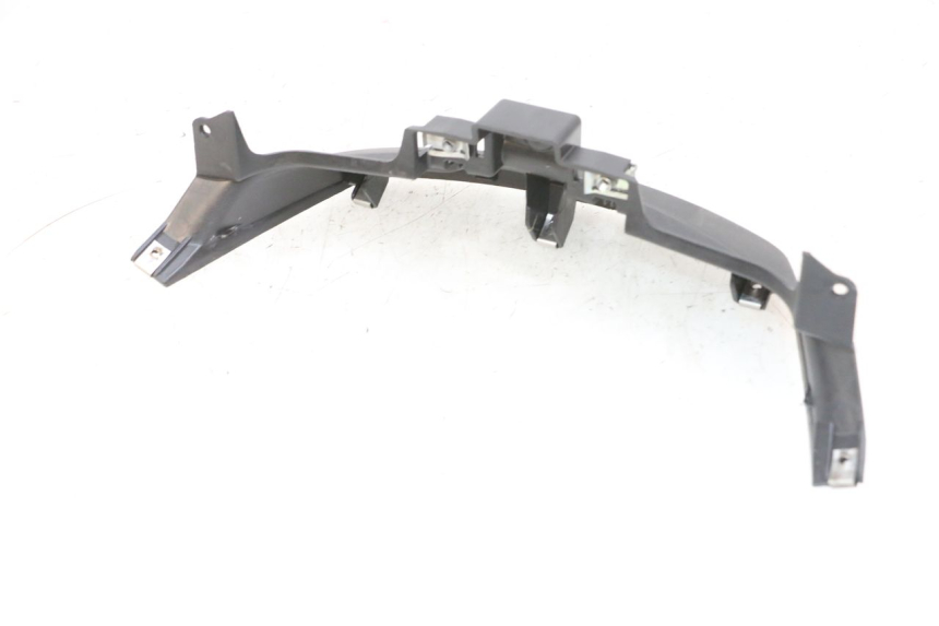 photo de REAR LOWER MIDDLE PANEL PIAGGIO MP3 500 (2016 - 2018) - Markings and original references