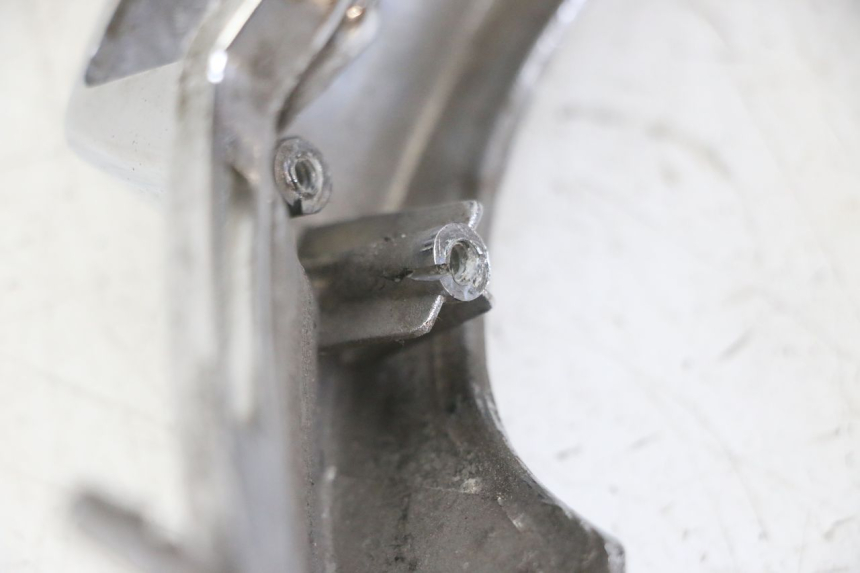 photo de REAR LOWER MIDDLE PANEL KYMCO LIKE 4T 50 (2019 - 2025) - Alternative perspective