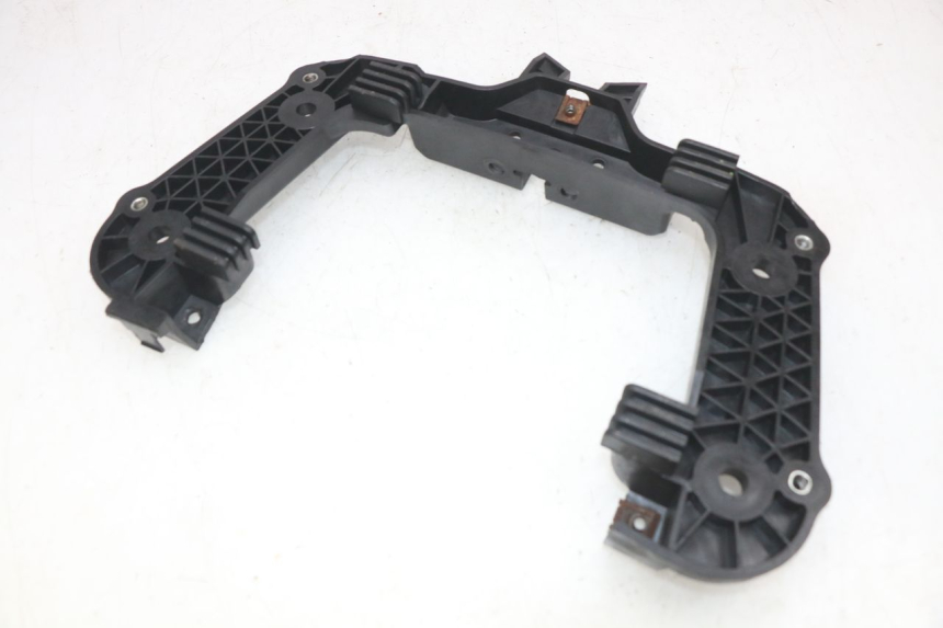 photo de LOWER REAR FAIRING JUNCTION MBK OVETTO 2T 50 (2007 - 2017) - Zoom on usage condition