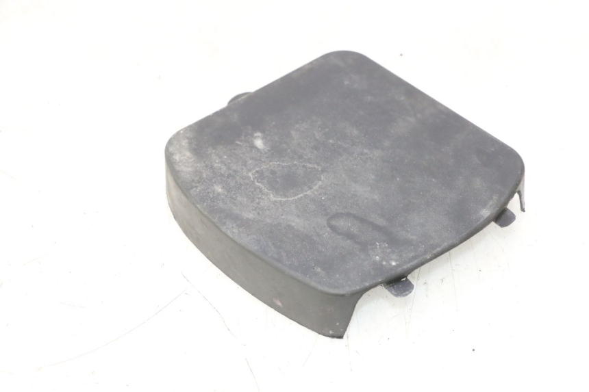 photo de REAR LOWER MIDDLE PANEL KEEWAY RY6 2T 50 (2011 - 2019) - Alternative perspective