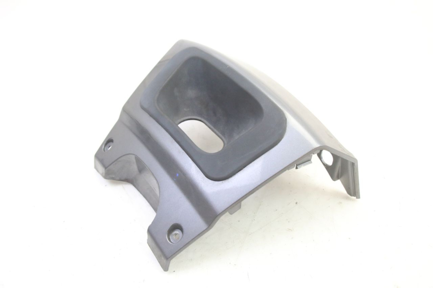 photo de REAR LOWER MIDDLE PANEL PEUGEOT SATELIS 250 (2006 - 2012) - Product overview