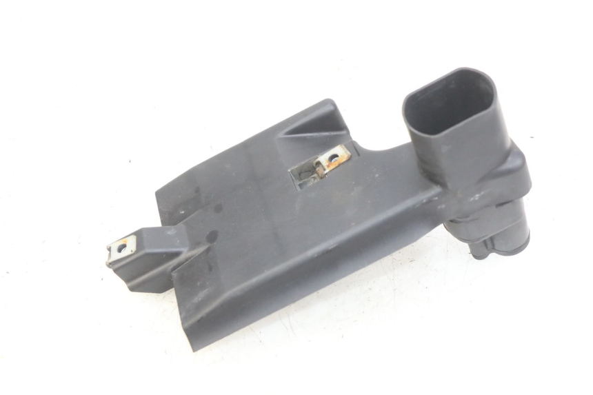 photo de LOWER REAR FAIRING JUNCTION APRILIA SCARABEO 100 (2003 - 2012) - Alternative perspective