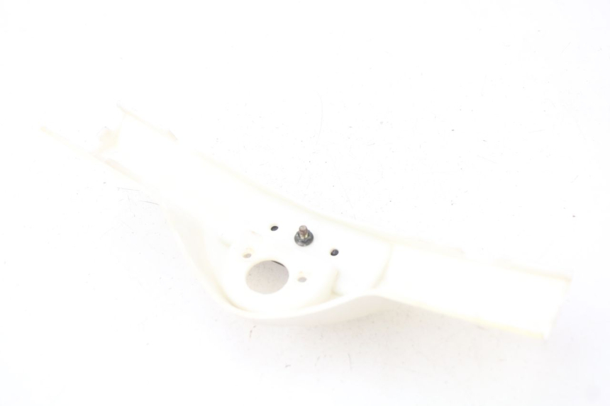 photo de REAR LOWER MIDDLE PANEL RAZZO STEED 125 (2012 - 2018) - Zoom on usage condition