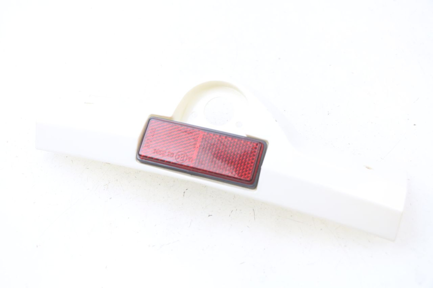 photo de REAR LOWER MIDDLE PANEL RAZZO STEED 125 (2012 - 2018) - Alternative perspective