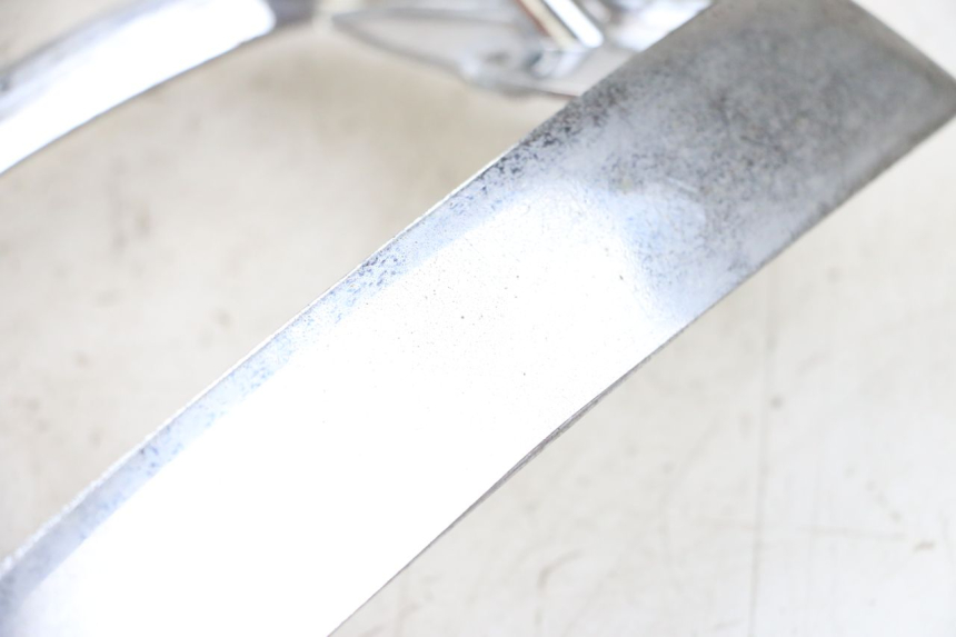 photo de REAR LOWER MIDDLE PANEL PIAGGIO VESPA LX 2T 50 (2005 - 2013) - Zoom on usage condition