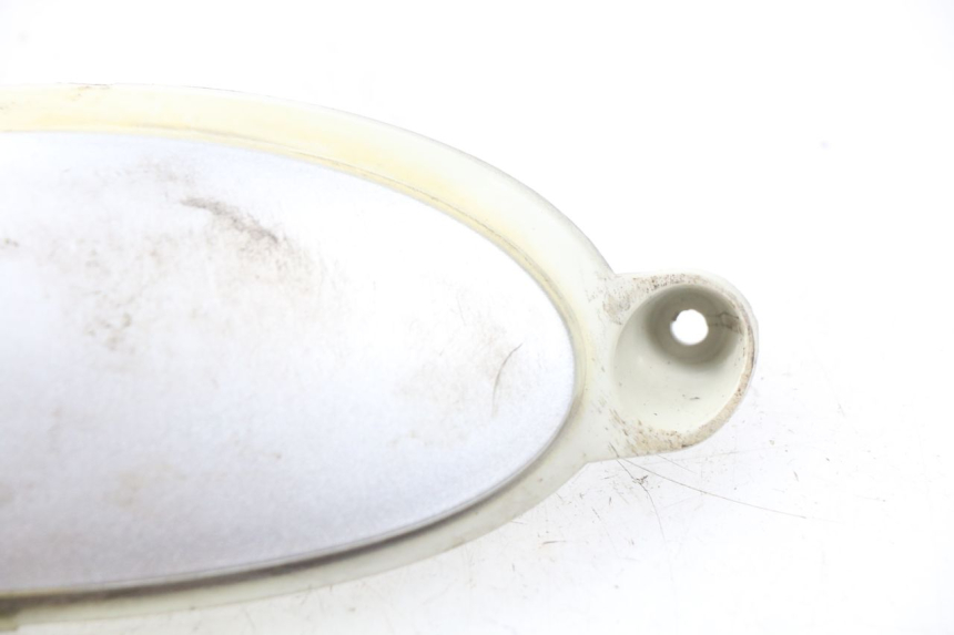 photo de REAR LOWER MIDDLE PANEL PEUGEOT VIVACITY 100 (1999 - 2008) - Zoom on usage condition