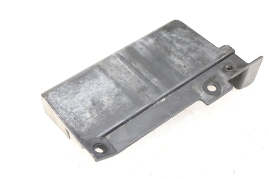 photo de Lower rear fairing junction SUZUKI VL INTRUDER 125 (2004 - 2007) - Component detail