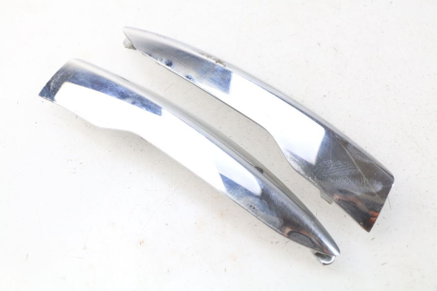 photo de REAR FAIRING JUNCTION PIAGGIO LIBERTY IGET 4T 50 (2015 - 2020) - Main view